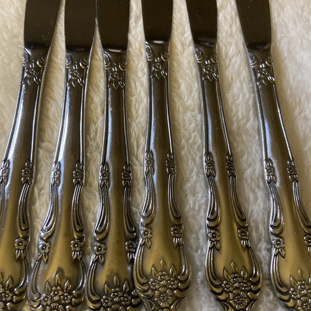 Rogers Stainless Flatware Dream Rose Dinner Knives‎ Knife Butter 8 5/8